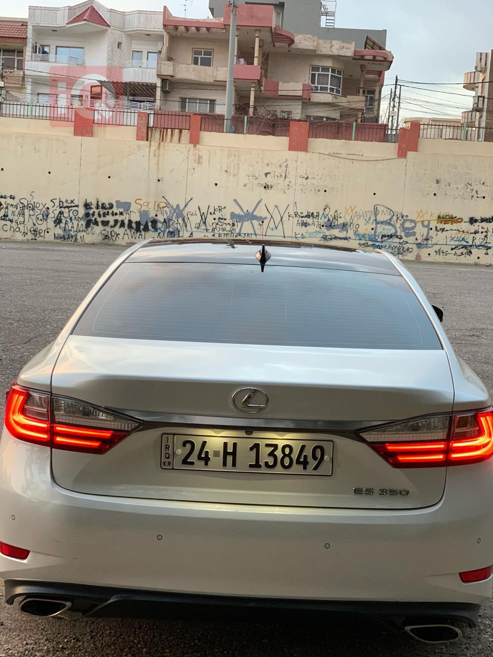 Lexus ES